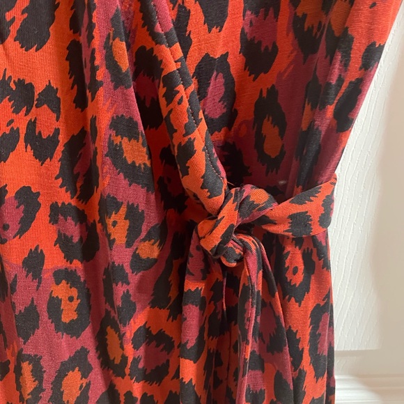 Diane Von Furstenberg Silk Animal Print Wrap Dress - Picture 5 of 9